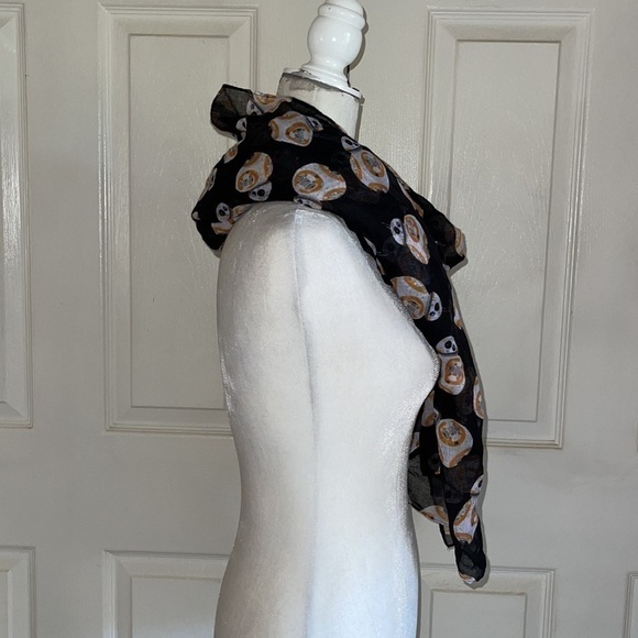 Bioworld Star Wars BB-8 Scarf - Picture 3 of 7